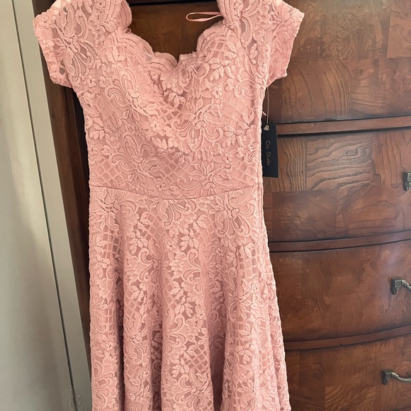 Dress - Picture 2 of 4